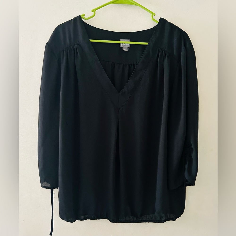 Women’s V Neck Black Top Size Xlg